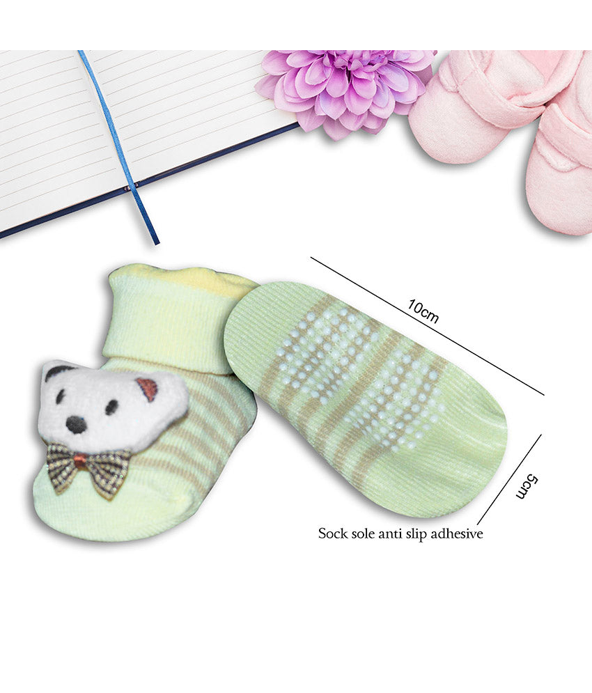 Baby socks with bear design and anti-slip sole