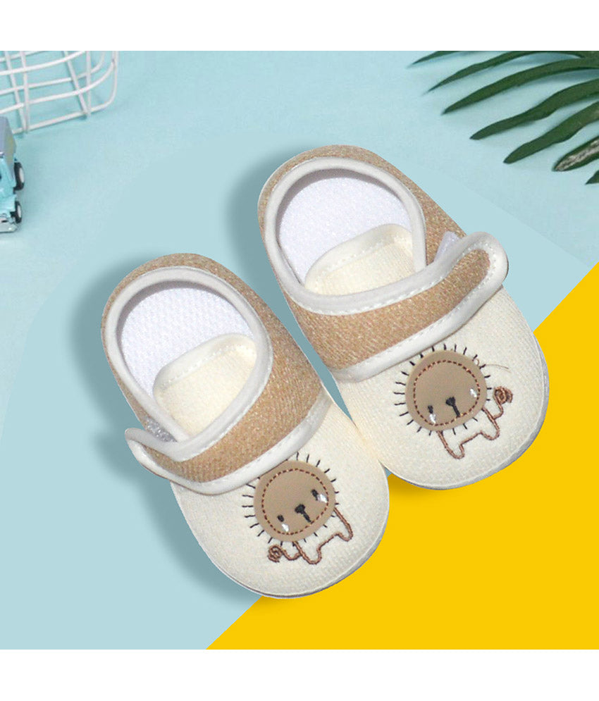 Lion Baby Booties for Newborn - White
