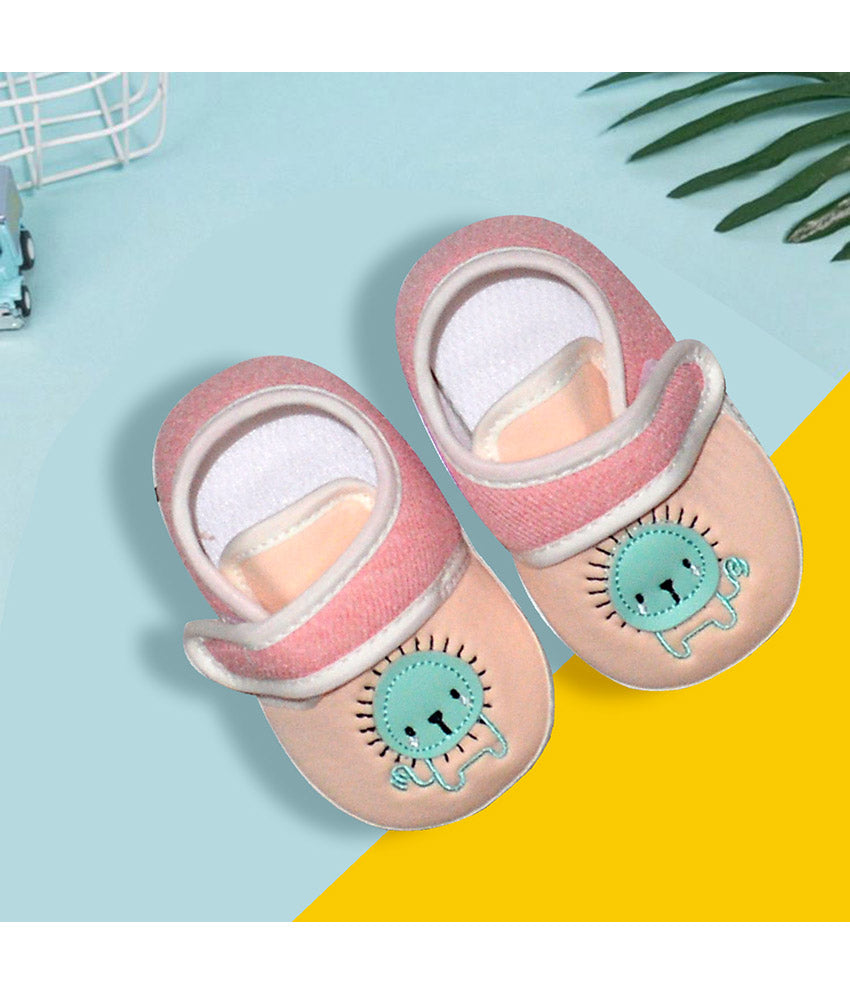 Lion New Born Baby Booties Shoes - Peach